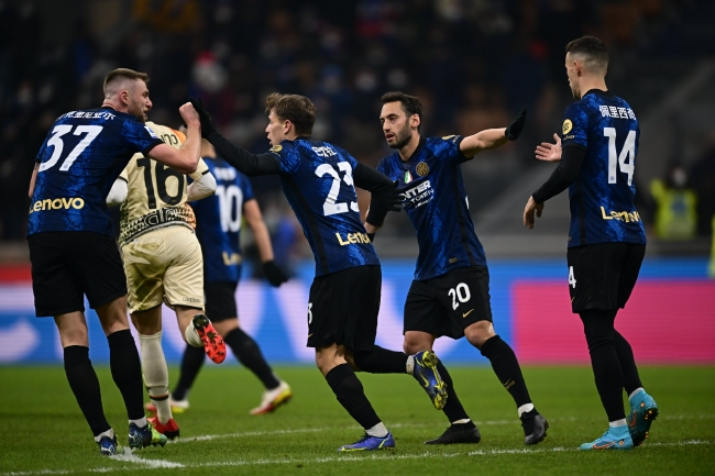 篮球丨CBA常规赛 新疆伊力特胜江苏肯帝亚