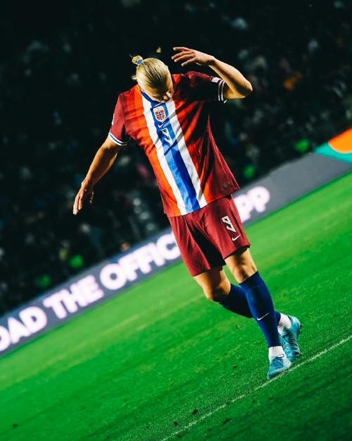 湖人25分大胜老鹰！詹姆斯狂轰31+9+10+3大纪录，难怪NBA怕他退役